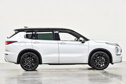 2022 Mitsubishi Outlander Exceed Tourer