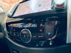2020 Nissan Navara N-TREK D23 Series 4 4X4 Dual Range Cosmic Black