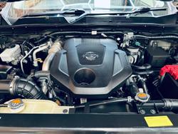 2020 Nissan Navara N-TREK D23 Series 4 4X4 Dual Range Cosmic Black
