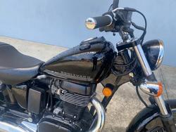 2017 Suzuki BOULEVARD S40 Black