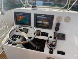 2006 Luhrs 41 Flybridge Cruiser