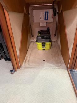 2006 Luhrs 41 Flybridge Cruiser