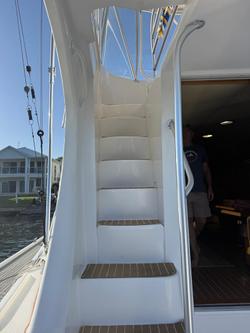 2006 Luhrs 41 Flybridge Cruiser