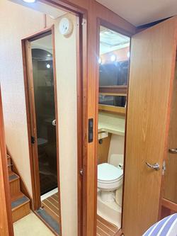 2006 Luhrs 41 Flybridge Cruiser