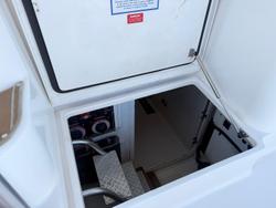 2006 Luhrs 41 Flybridge Cruiser