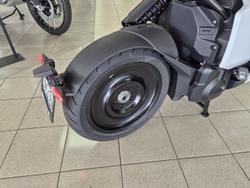 2024 BMW CE 04 CE White