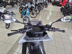 2024 BMW CE 04 CE White