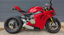 2021 DUCATI PANIGALE V4 S Red