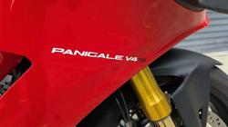 2021 DUCATI PANIGALE V4 S Red