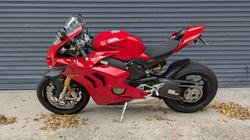 2021 DUCATI PANIGALE V4 S Red