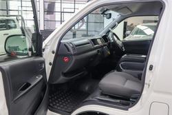 2017 Toyota Hiace Commuter TRH223R French Vanilla