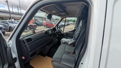 2025 Renault Master Pro 110kW