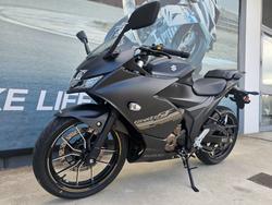 2024 Suzuki GIXXER Black
