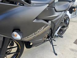 2024 Suzuki GIXXER Black