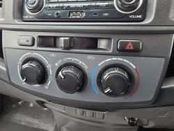 2013 Toyota Hilux SR