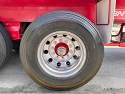 2006 Barker
St3 12.5M Semi Bpw/ Rt