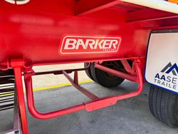 2006 Barker
St3 12.5M Semi Bpw/ Rt
