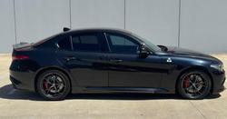 2018 Alfa Romeo Giulia Quadrifoglio Vulcano Black
