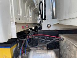 2017 Isuzu Npr 75/190 Crew Cab Tipper