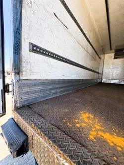 2008 Mitsubishi Fuso Fighter Fk 4X2 8 Pallet Fridge Truck