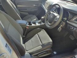 2014 Holden Commodore Evoke VF MY14 Heron White