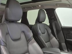 2023 Volvo XC60 Plus B5 MY23 AWD Onyx Black
