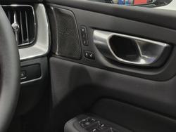 2023 Volvo XC60 Plus B5 MY23 AWD Onyx Black