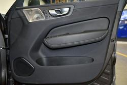 2023 Volvo XC60 Ultimate B5 Bright