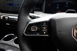 2025 MG MGS5 EV Essence 62