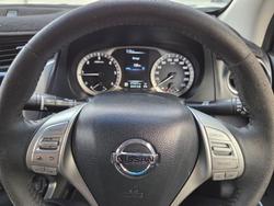 2015 Nissan Navara ST