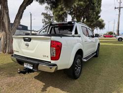 2020 Nissan Navara ST-X