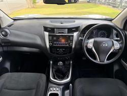 2020 Nissan Navara ST-X