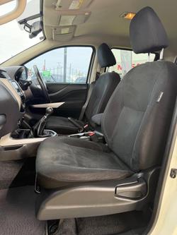 2020 Nissan Navara ST-X