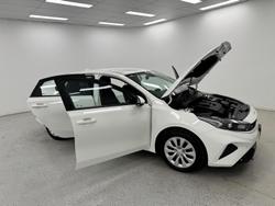 2023 Kia Cerato S BD MY24 Clear White