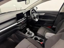 2023 Kia Cerato S BD MY24 Clear White