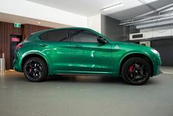 2022 Alfa Romeo Stelvio Quadrifoglio