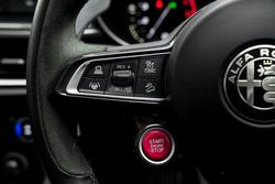 2022 Alfa Romeo Stelvio Quadrifoglio