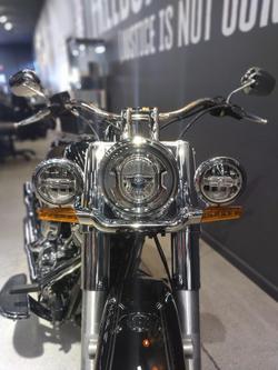 2018 Harley-Davidson Deluxe 107 (FLDE) Softail Black