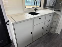 2025 JB Caravans Scorpion Sting Air 23'6 Rd Club