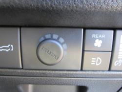 2025 Isuzu MU-X LS-T