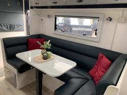 2021 Viscount V3 Caravan