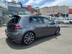 2017 Volkswagen Golf R