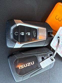 2024 Isuzu MU-X LS-T