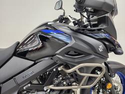 2022 Suzuki V-STROM 650 (DL650A) Black