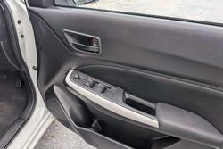 2019 Suzuki Swift GL Navigator