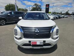 2022 Mitsubishi Outlander LS