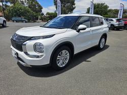 2022 Mitsubishi Outlander LS