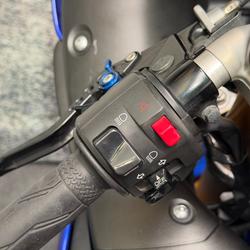 2010 Yamaha YZF-R1 Blue
