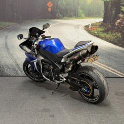 2010 Yamaha YZF-R1 Blue