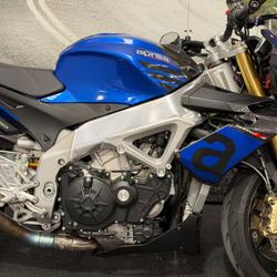 2016 APRILIA TUONO V4 FACTORY Blue